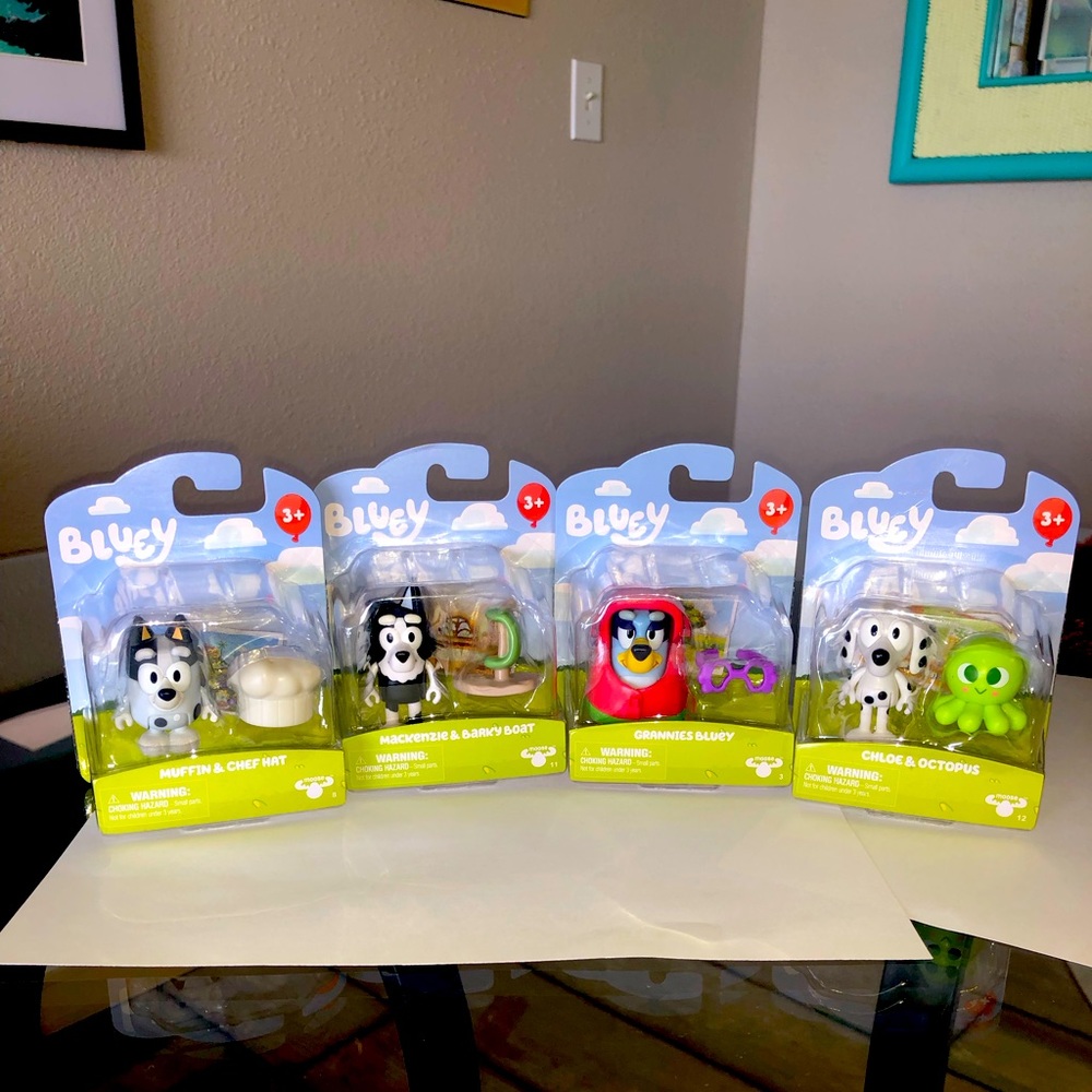 Bluey Set of 4 Figures. Grannies, Muffin, Chole & Makenzie. New In Packaging!